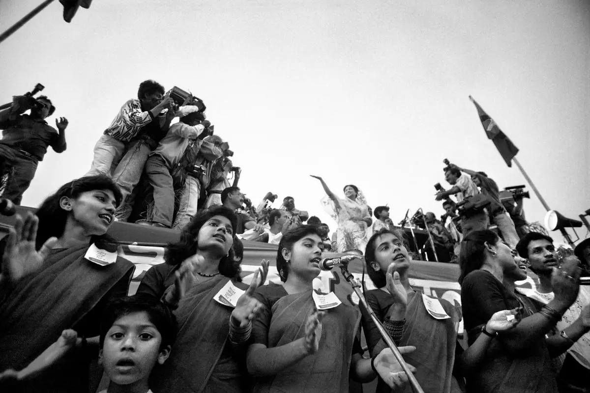 Khaleda Zia at pre-election rally, Manik Mia Avenue, Dhaka, Bangladesh, 1991.