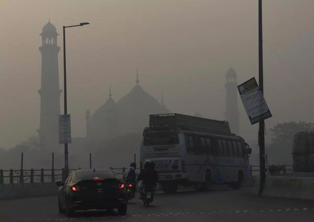 explained-how-lahore-s-smog-is-harming-residents-frontline