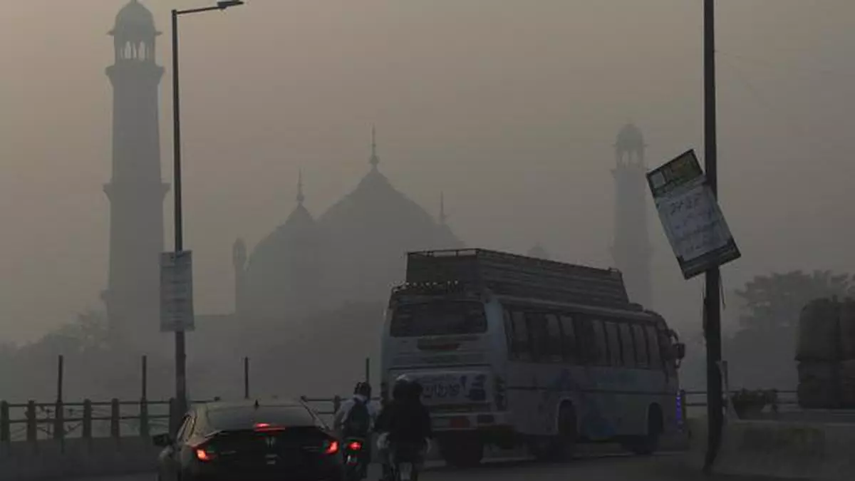 Explained: How Lahore's Smog Is Harming Residents - Frontline