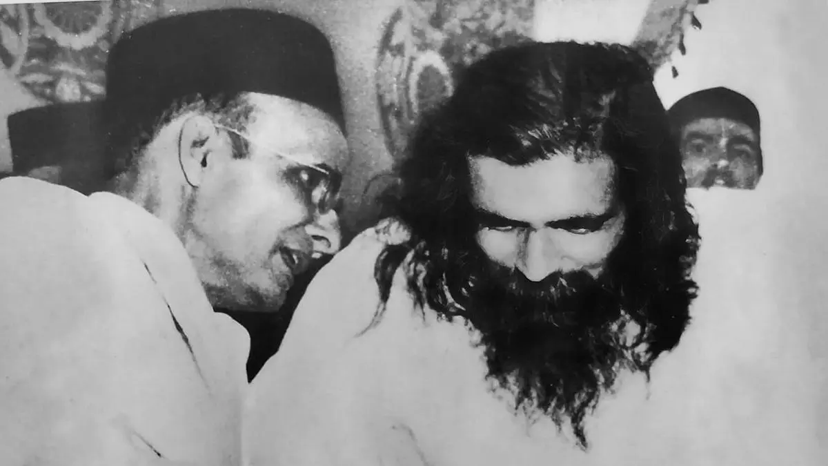 How RSS Chief Golwalkar Had Threatened to 'Silence' the Mahatma Before Godse Assassinated Gandhi - Frontline