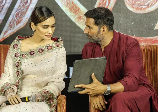 Akshay Kumar and Manushi Chhillar (left) during the promotions of ‘Samrat Prithviraj’. For a film whose bedrock is romance, the chasm between 54-year-old Kumar and 25-year-old Chhillar is a chaste, barren land. Akshay Kumar and Manushi Chhillar (left) during the promotions of ‘Samrat Prithviraj’. For a film whose bedrock is romance, the chasm between 54-year-old Kumar and 25-year-old Chhillar is a chaste, barren land.