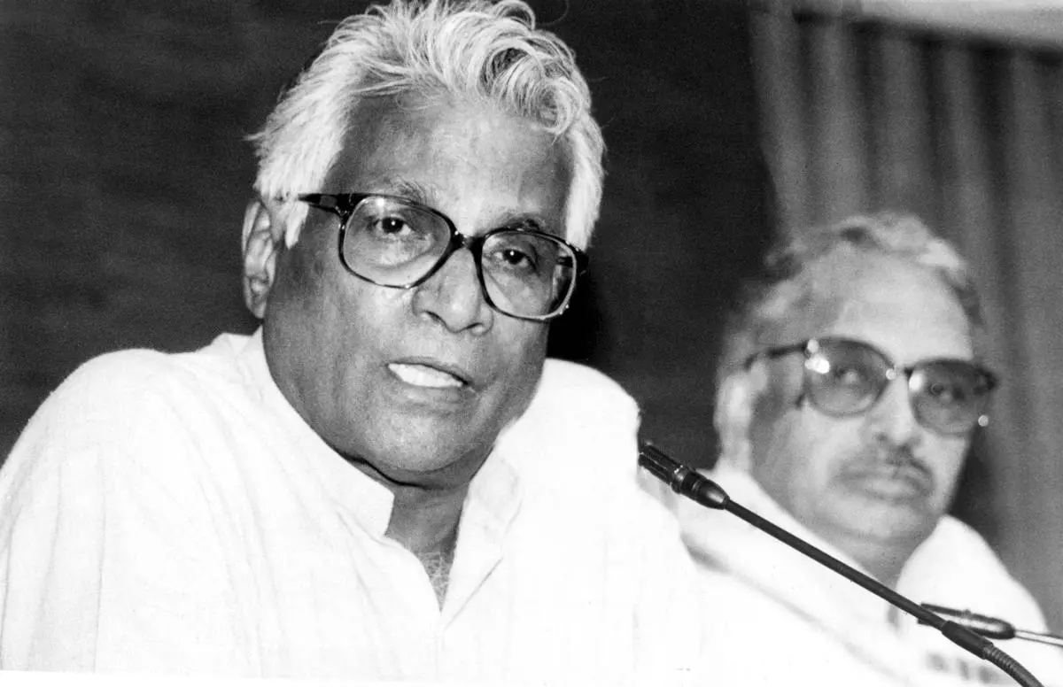 George Fernandes addressing a press conference in New Delhi on June 26, 1998. Several agreements for purchasing weapons from Israel were signed when Fernandes was Defence Minister in the NDA government.