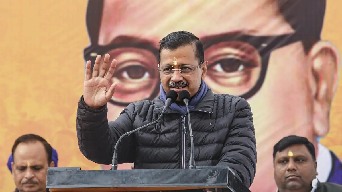 Kejriwal Faces Fierce Triangular Battle for New Delhi Seat