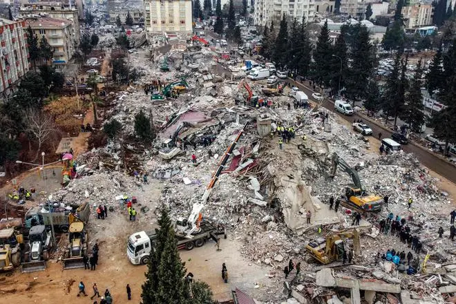 The rescue operation is seen at the site of collapsed buildings in Kahramanmaras, the epicentre of the 7.8-magnitude tremor, in southeastern Türkiye, on February 10, 2023. The rescue operation is seen at the site of collapsed buildings in Kahramanmaras, the epicentre of the 7.8-magnitude tremor, in southeastern Türkiye, on February 10, 2023.