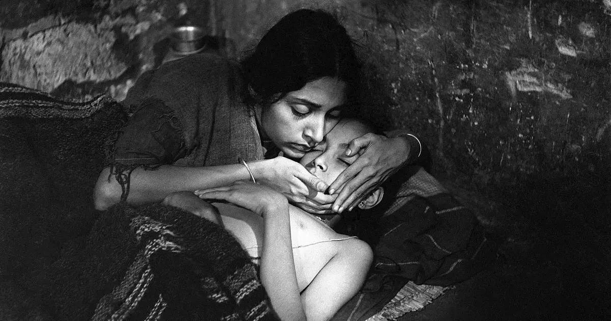 Ray’s portrayal of Apu marked a turning point in Indian cinema—an intimate, unsentimental gaze at boyhood that Kasaravalli says redefined how stories could be told on screen. Ray’s portrayal of Apu marked a turning point in Indian cinema—an intimate, unsentimental gaze at boyhood that Kasaravalli says redefined how stories could be told on screen.
