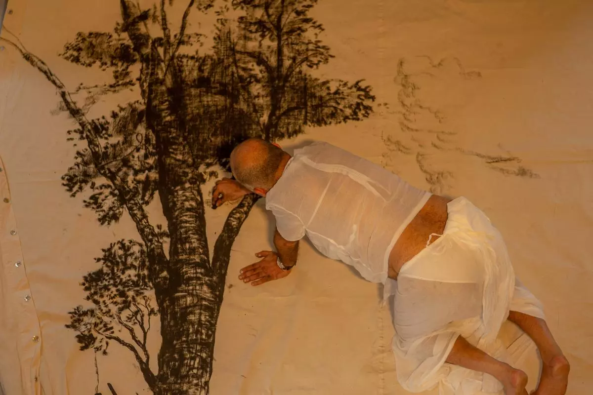 From Nikhil Chopra’s performance, “When Land Becomes Water”.