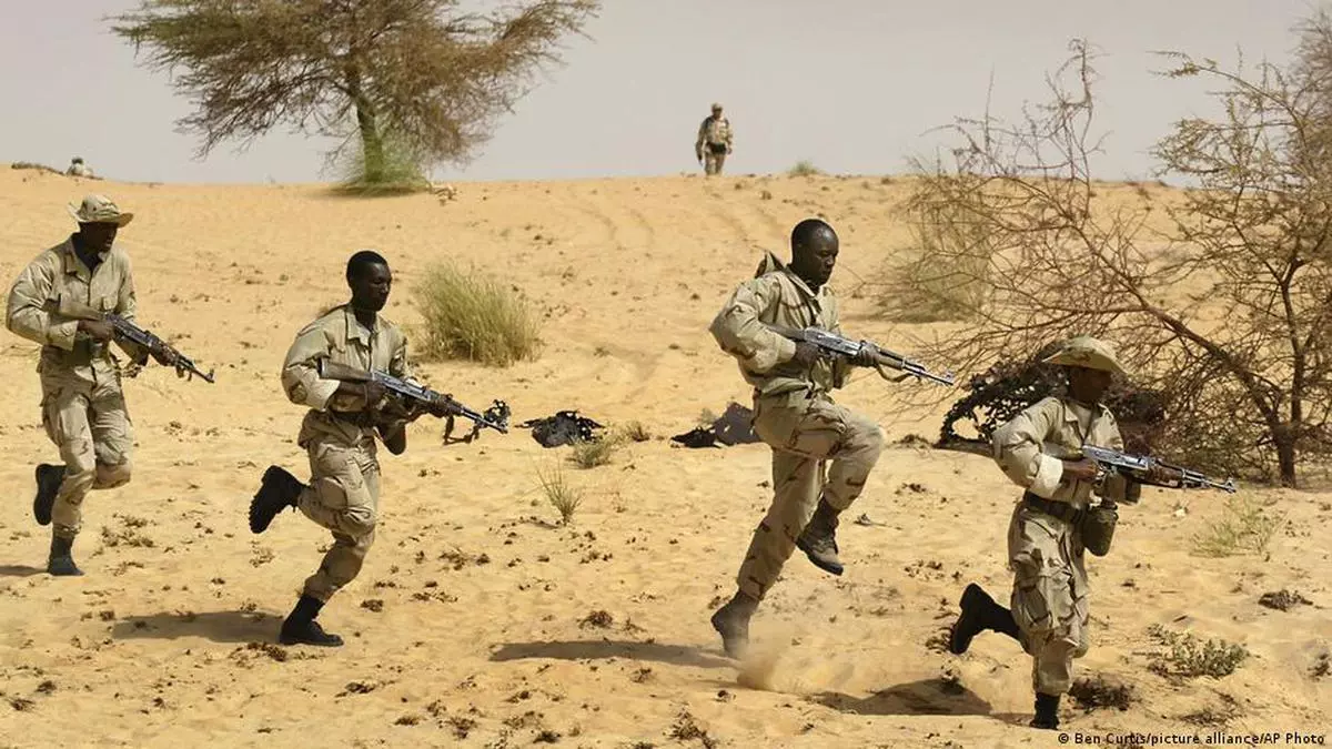 Malian troops accused of massacre of civilians: report