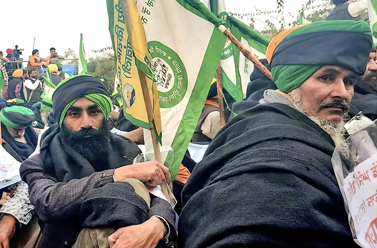 15 जनवरी को खानौरी सीमा पर किसानों का विरोध करते हुए, न्यूनतम सहायता मूल्य के लिए कानूनी गारंटी की मांग की। मान प्रधानमंत्री से किसानों से बात करने का आग्रह कर रहे हैं, लेकिन उनकी अपनी सरकार ने एमएसपी में फसलों की खरीद नहीं की है।  