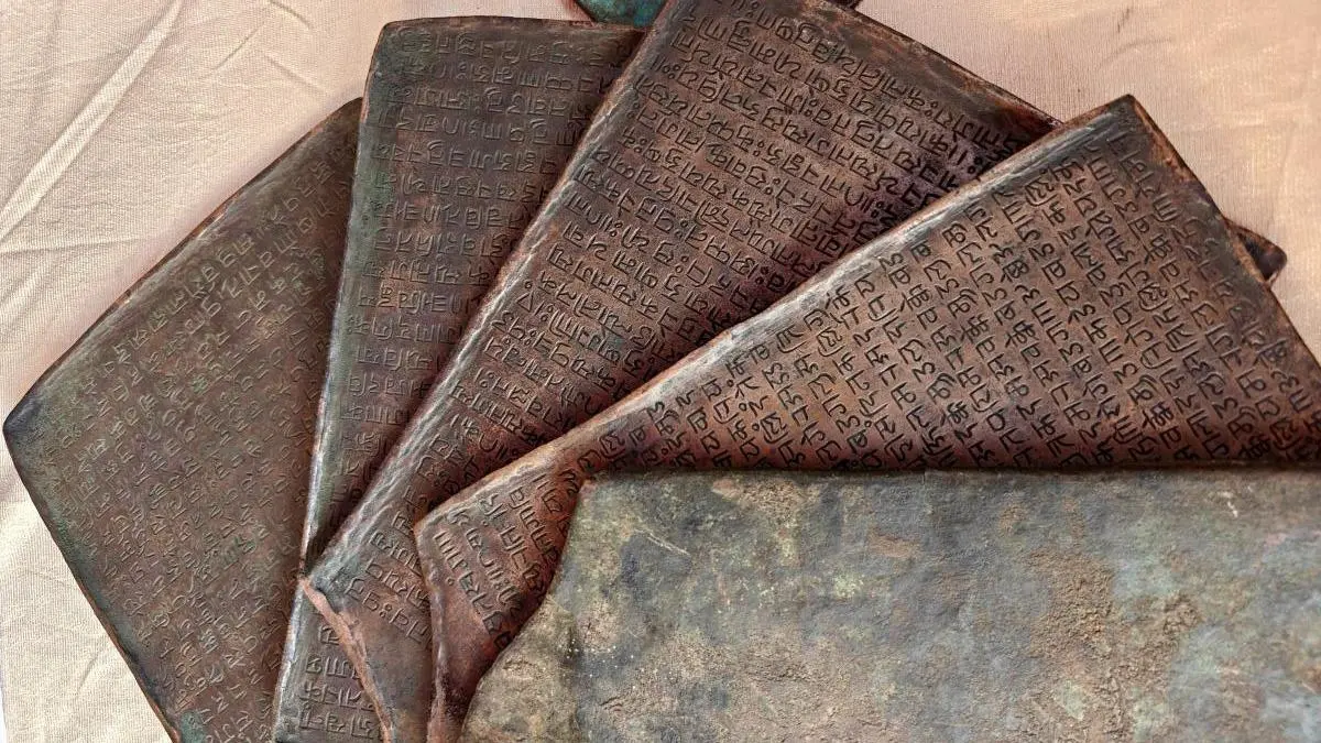 Why is the government rewriting the history of Indian languages?