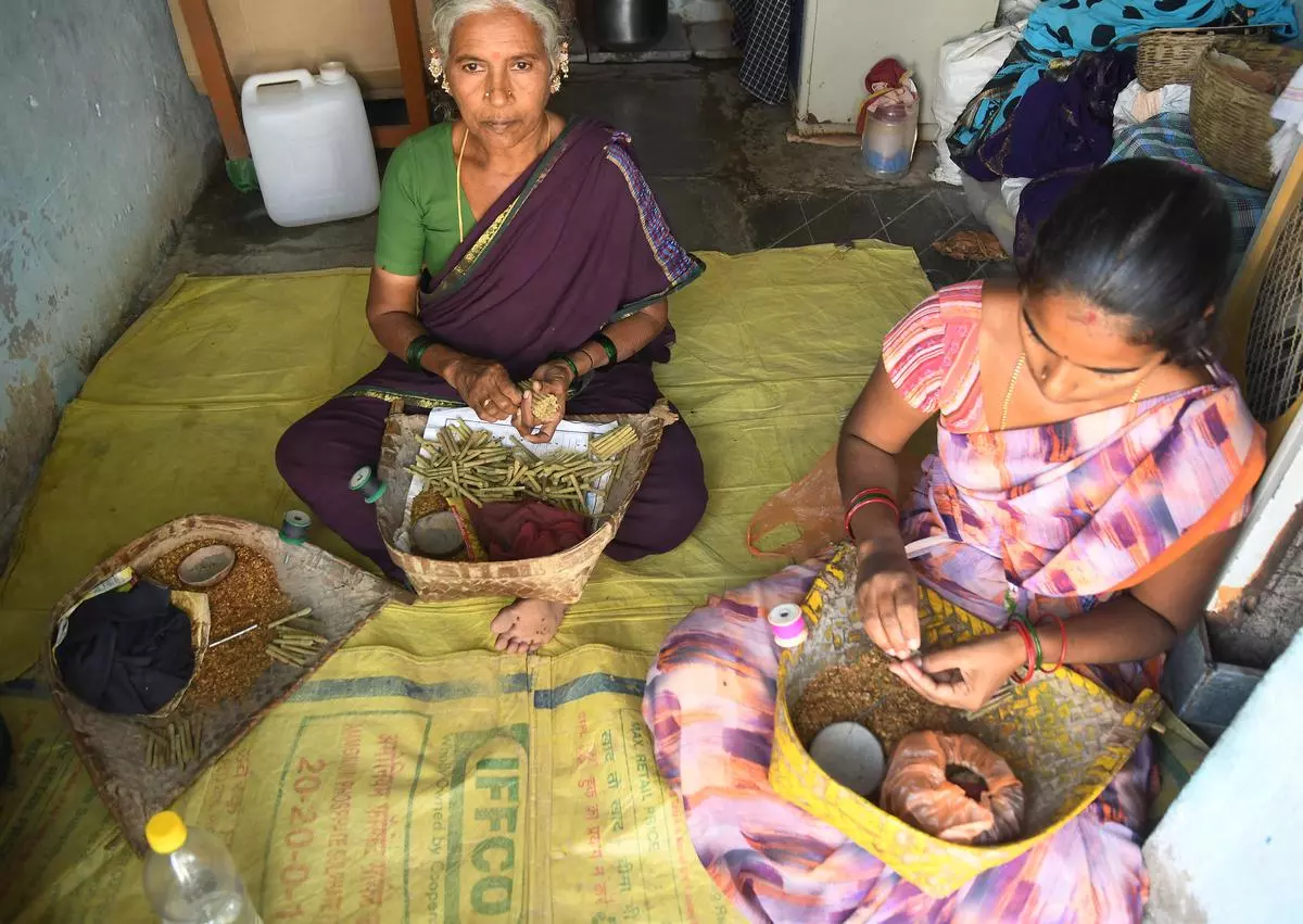 Women roll beedis in Muchkur village, Bheemgal mandal of Nizamabad district. Beedi rolling is the second major employment avenue in northern Telangana districts after agriculture. Many women depend on it for their daily livelihood.