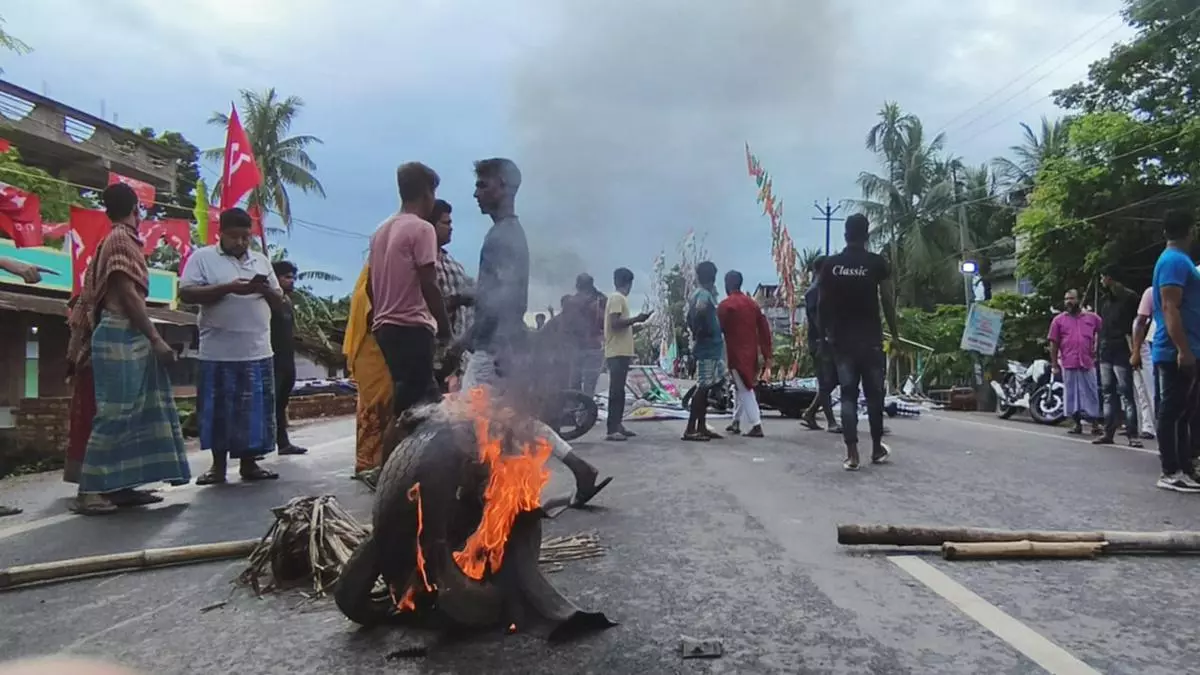 West Bengal panchayat election plunges into chaos and violence