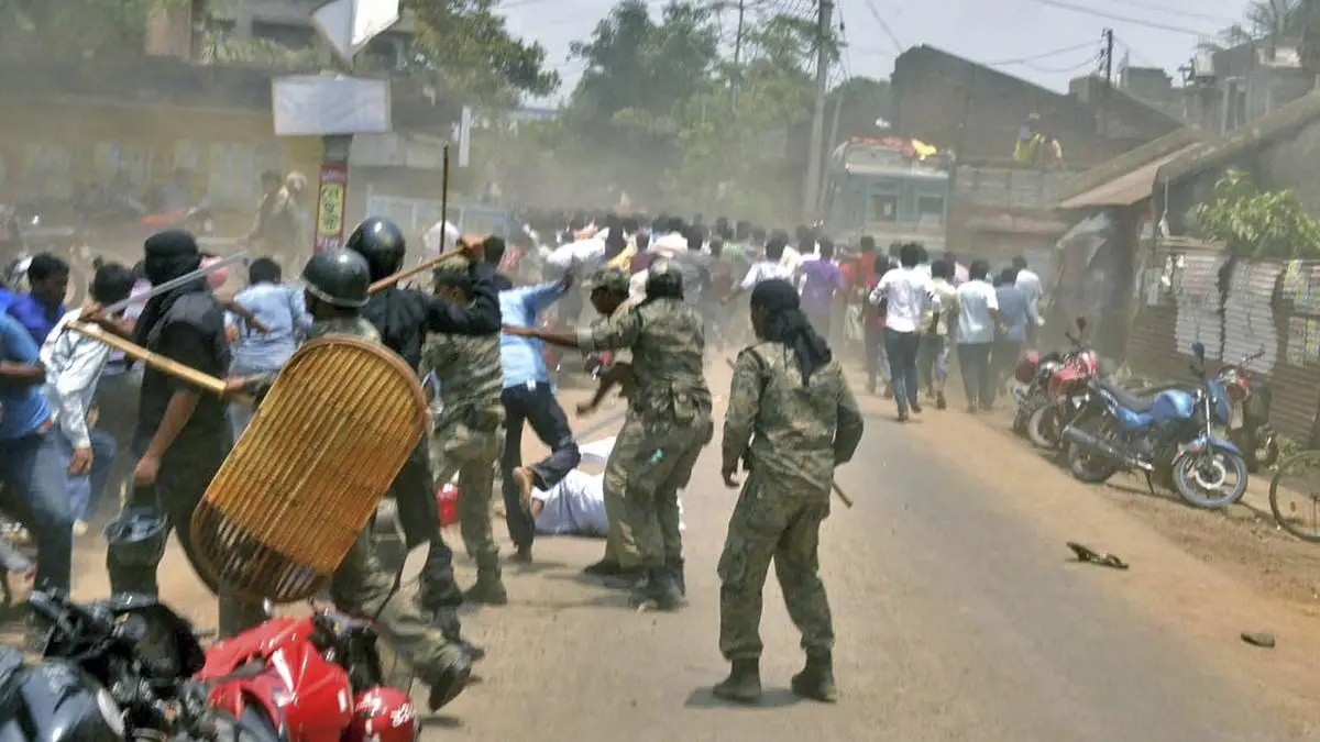 Spate of violence rocks West Bengal ahead of panchayat elections - Frontline