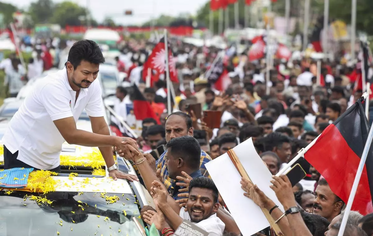 Deputy Chief Minister Udhayanidhi Stalin gets a warm welcome by supporters upon his arrival in Virudhunagar district to attend various functions, on October 1.