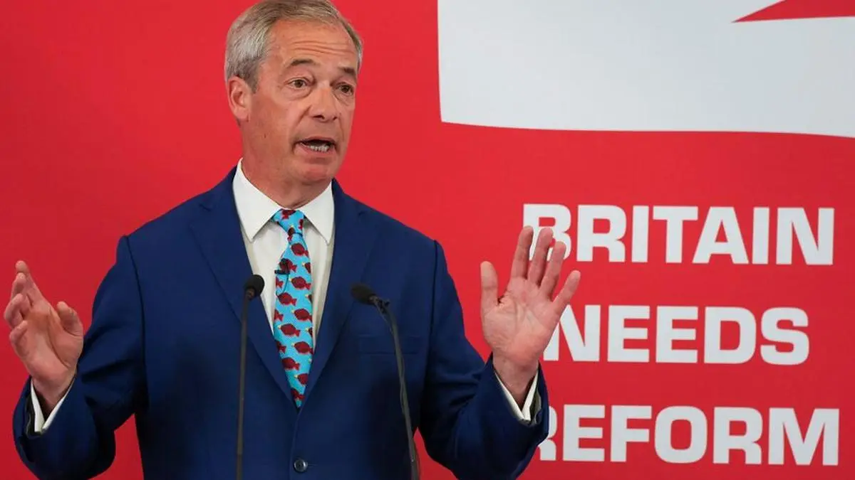 Britain’s new turquoise reality