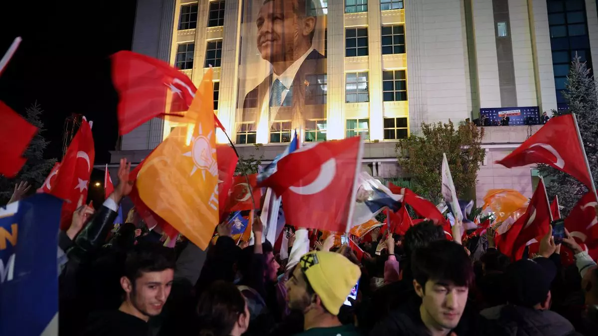 Turkiye election: Erdogan wins round one on back of freebies, rhetoric against West