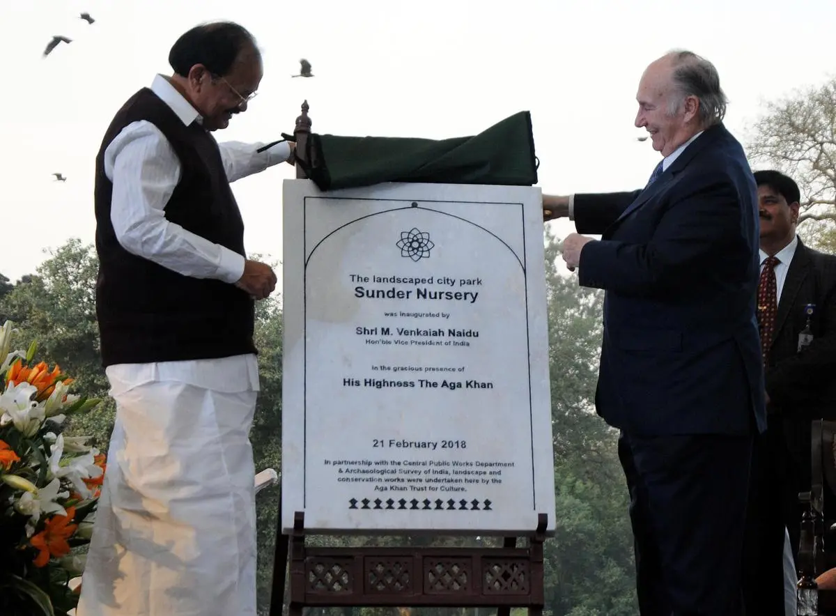 करीम आगा खान IV के निधन पर मोदी सरकार की चुप्पी उनकी विरासत के प्रति अनुग्रह की कमी का खुलासा करती है