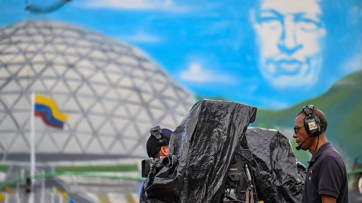 When the revolution was televised