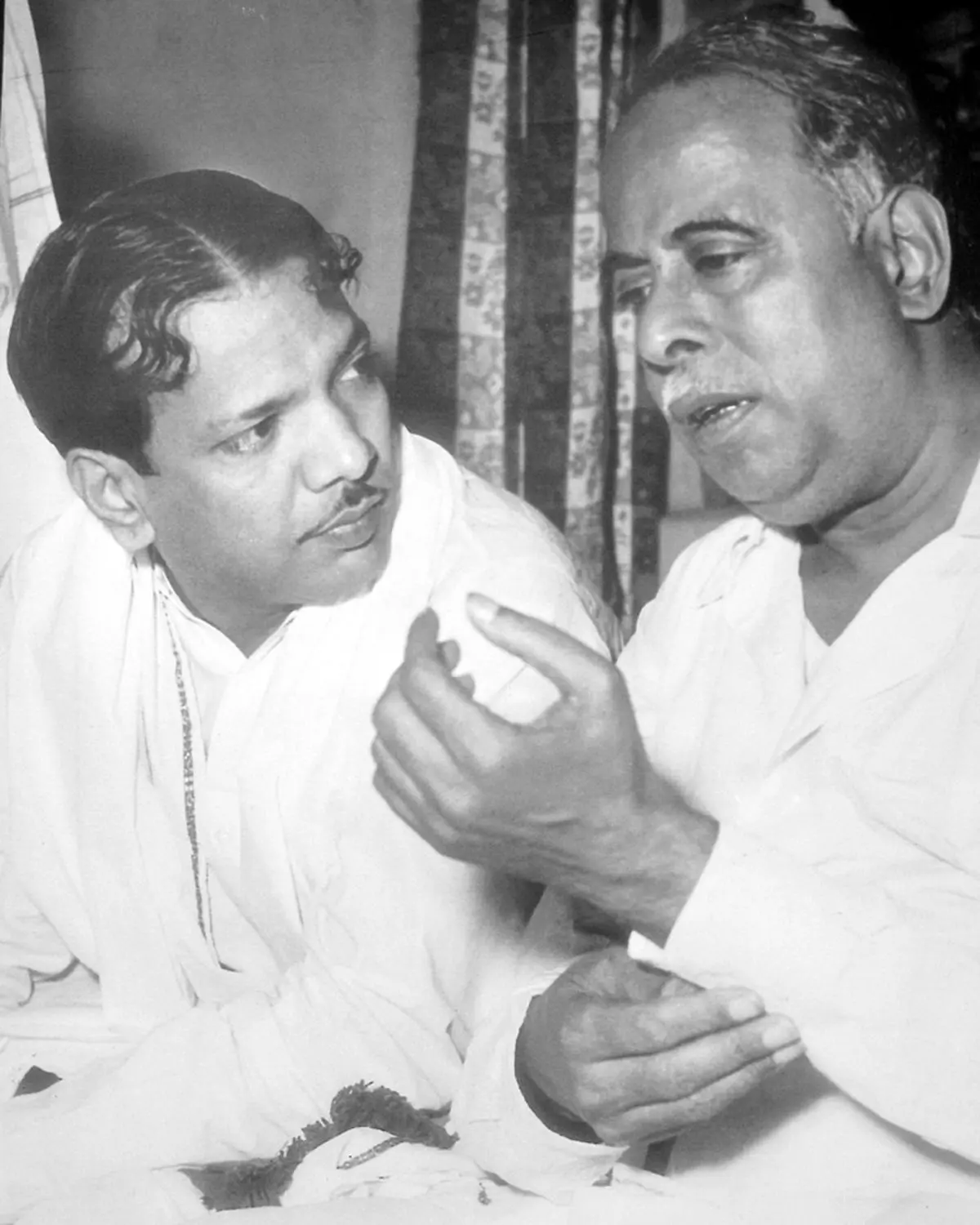 M. Karunanidhi with C.N. Annadurai.