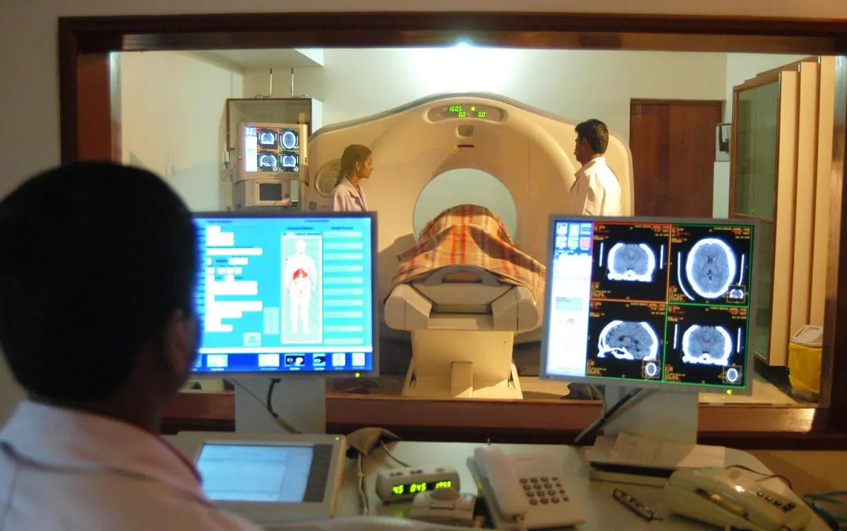 A patient undergoing CT scan. A study by the International Atomic Energy Agency found significant variation in the radiation dosage received by patients from diagnostic tests for coronary artery disease. 