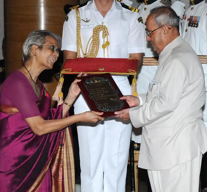 Receiving the Sangeet Natak Akademi Award for her overall contribution to the performing arts, from President Pranab Mukherjee at Rashtrapati Bhawan in April 2016. Receiving the Sangeet Natak Akademi Award for her overall contribution to the performing arts, from President Pranab Mukherjee at Rashtrapati Bhawan in April 2016.