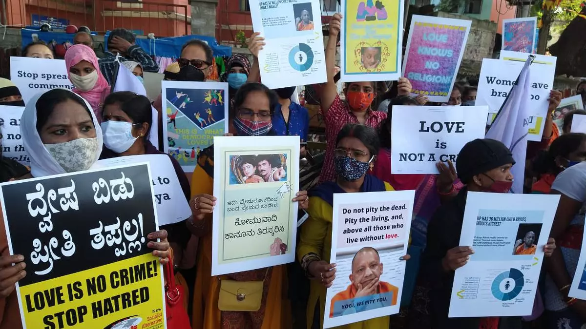 Protest In Bengaluru Against Proposed ‘love Jehad’ Laws Of BJP ...