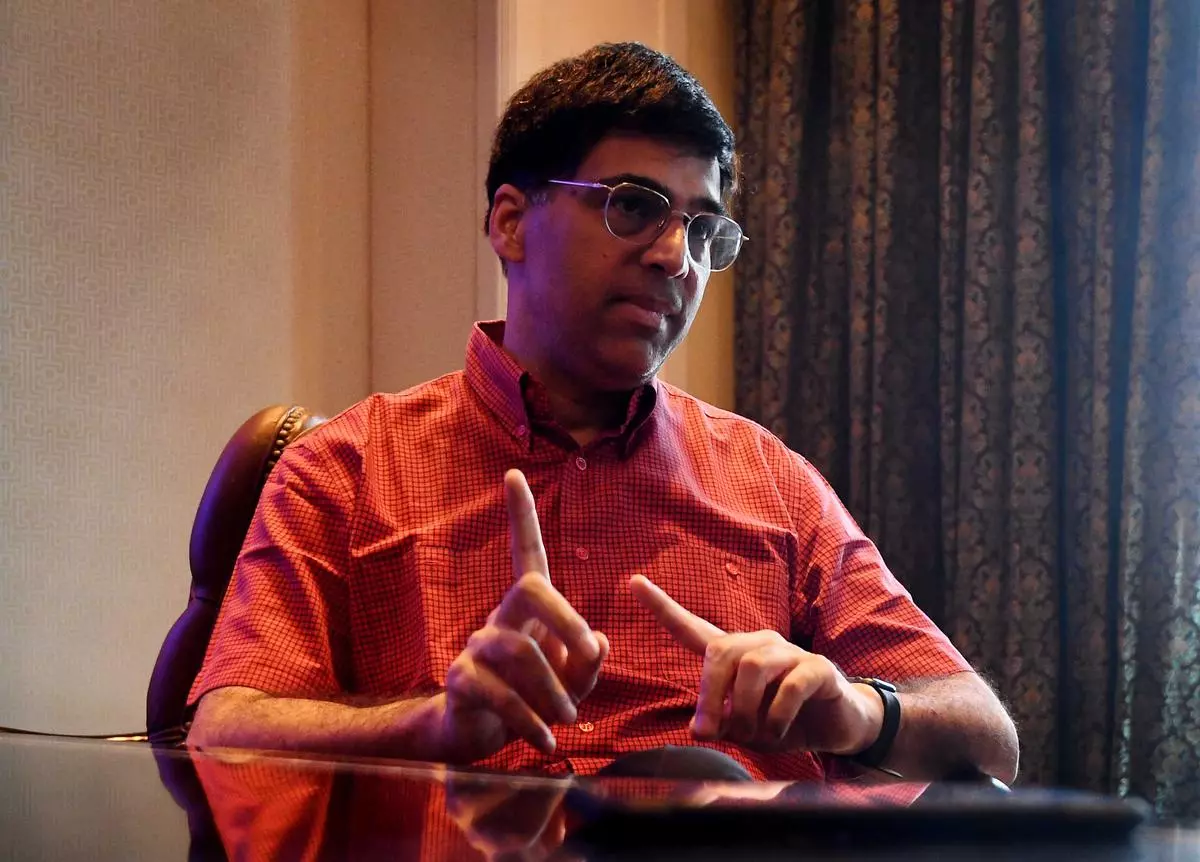 How did Vishy Anand trick 13-year-old Praggnanandhaa?, It's always a  pleasure when the present and future of Indian chess cross swords with each  other. 13-year-old Praggnanandhaa had the black pieces when