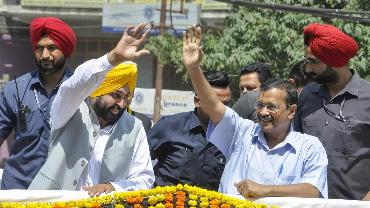 AAP in battle mode ahead of elections in Gujarat and Himachal Pradesh