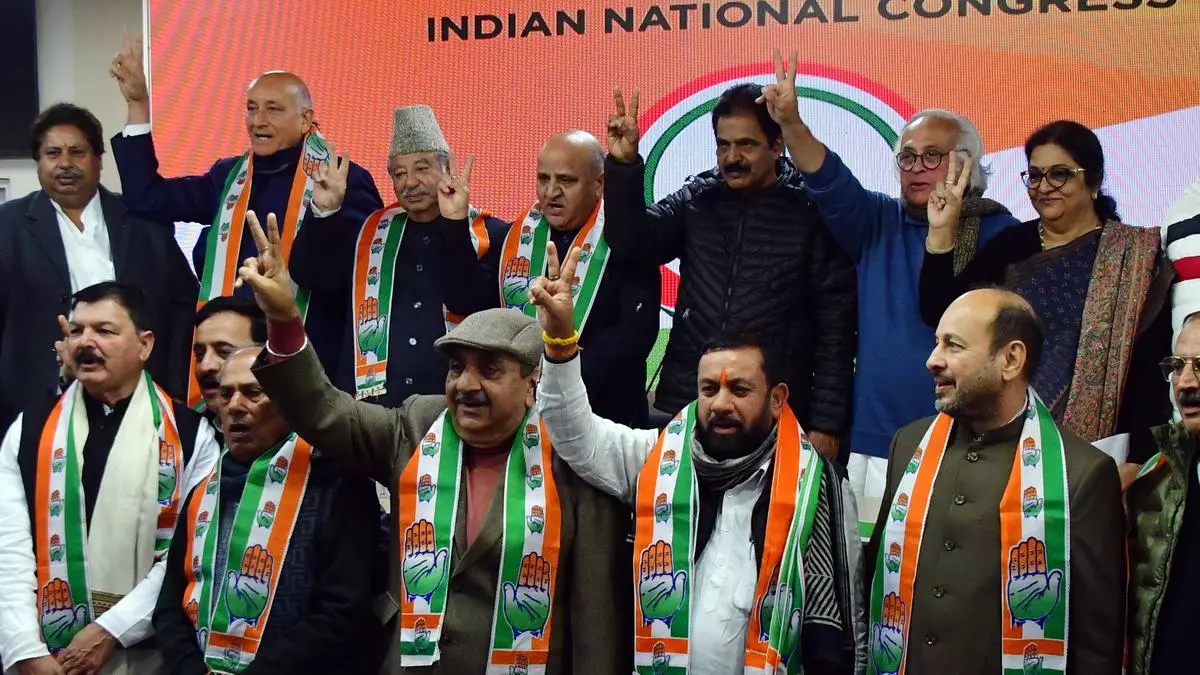 Ghulam Nabi Azad’s DAP in tatters ahead of Rahul Gandhi’s yatra in J&K ...