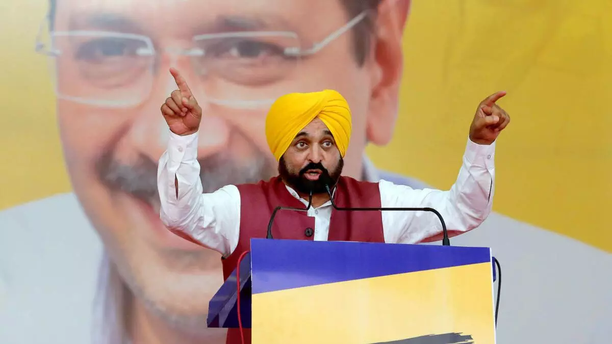 Saba Naqvi writes: Narrative of Delhi running Punjab unlikely to bode well for AAP