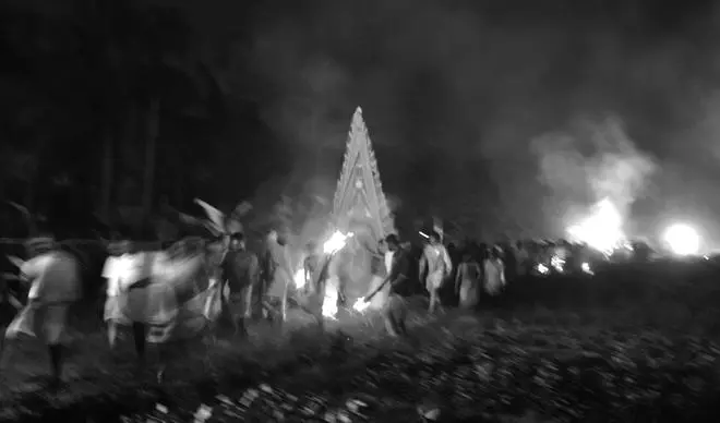A Nalkathaya Theyyam procession in Poyinachi near Kasaragod. A Nalkathaya Theyyam procession in Poyinachi near Kasaragod.