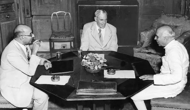 July 20, 1950: Sir Owen Dixon, the United Nations mediator on Kashmir, with Pakistan’s Prime Minister Liaquat Ali Khan and Jawaharlal Nehru at a meeting held in New Delhi. July 20, 1950: Sir Owen Dixon, the United Nations mediator on Kashmir, with Pakistan’s Prime Minister Liaquat Ali Khan and Jawaharlal Nehru at a meeting held in New Delhi.