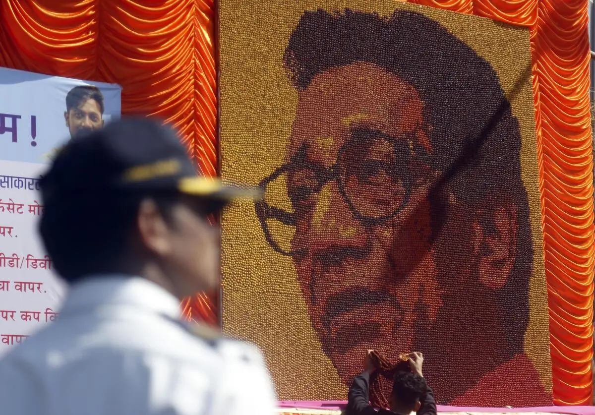 A mosaic portrait of the late Shiv Sena chief Bal Thackeray created using 33,000 rudraksha on the occasion of his 93rd birth anniversary in front of Sena Bhavan in 2019. Bal Thackeray’s entry into Mumbai politics shifted the BMC from civic administration to identity-led control.
