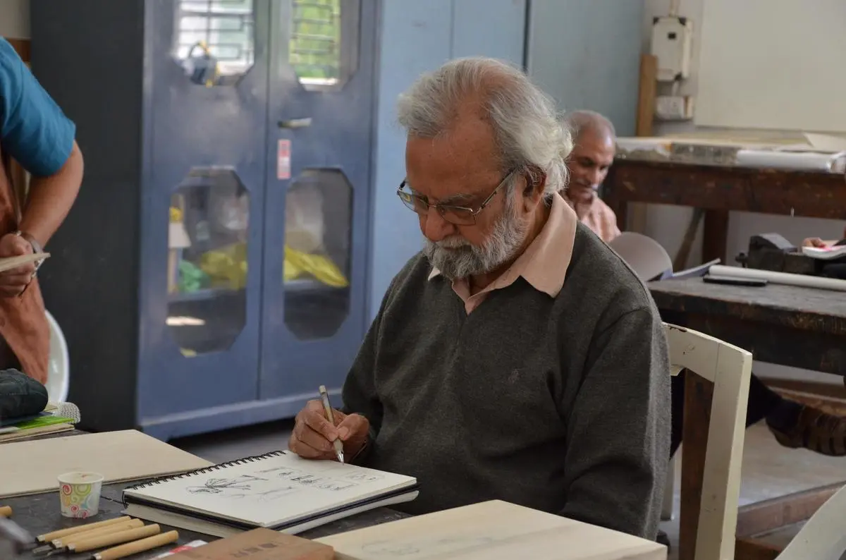 Sheikh working in the studio of Chhaap, a non-profit founded on a cooperative basis in 1999 for artists and printmakers. Sheikh working in the studio of Chhaap, a non-profit founded on a cooperative basis in 1999 for artists and printmakers.
