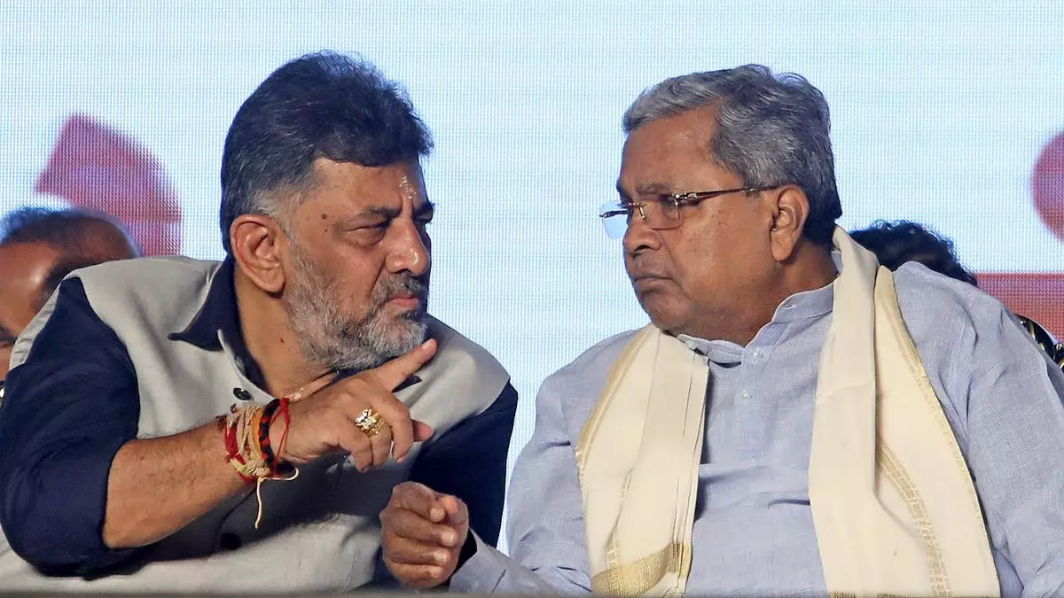 Karnataka Congress Crisis: Siddaramaiah vs DK Shivakumar Leadership Battle Puts Party in Quandary