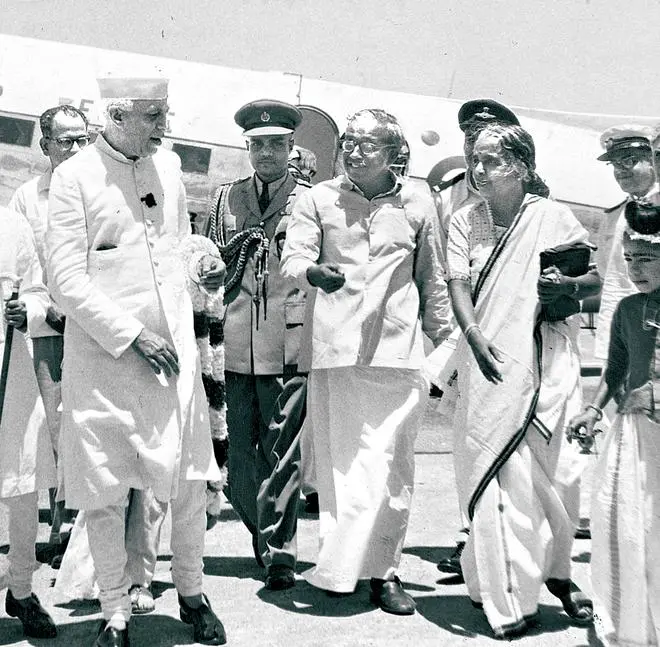 April 24, 1958: Prime Minister Jawaharlal Nehru being received at Trivandrum Airport by Chief Minister E.M.S. Namboodiripad (to his left). When States came to be ruled by opposition political parties, as in Kerala in 1957-59 and in several other States after 1967, conflicts began to surface. The Nehru government dismissed the Kerala government in 1959. April 24, 1958: Prime Minister Jawaharlal Nehru being received at Trivandrum Airport by Chief Minister E.M.S. Namboodiripad (to his left). When States came to be ruled by opposition political parties, as in Kerala in 1957-59 and in several other States after 1967, conflicts began to surface. The Nehru government dismissed the Kerala government in 1959.