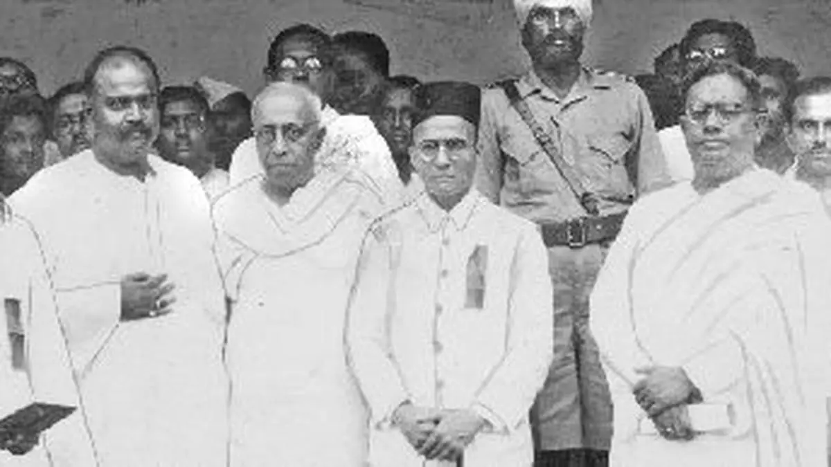 Savarkar and Gandhis murder - Frontline