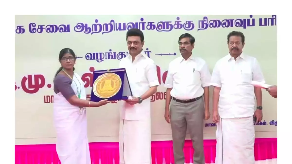 10,000 deliveries in 33 years: Tamil Nadu midwife’s remarkable service wins all-round applause