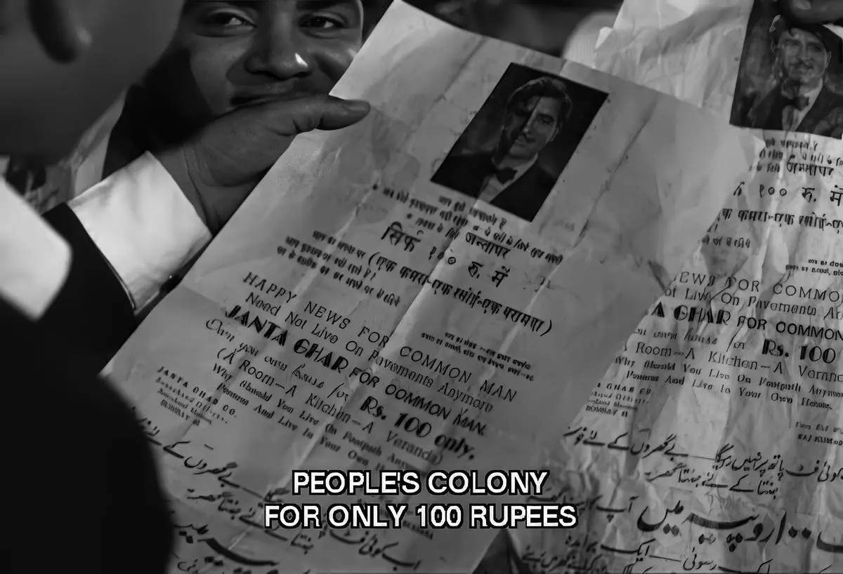 Dharmanand: “Phir tum bhi mitti me se sona nikaalo” (Then see if you too can manage to extract gold from mud). The posters announcing the Janata Ghar scheme, with Raj becoming its public face.