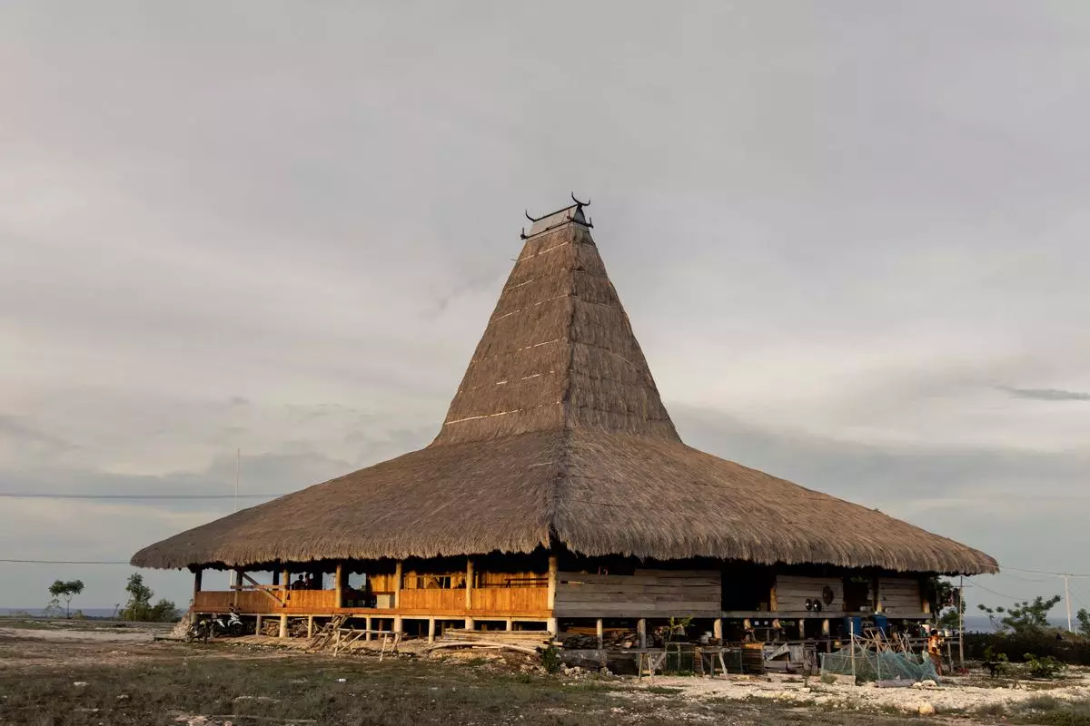 The communal weaving house. 